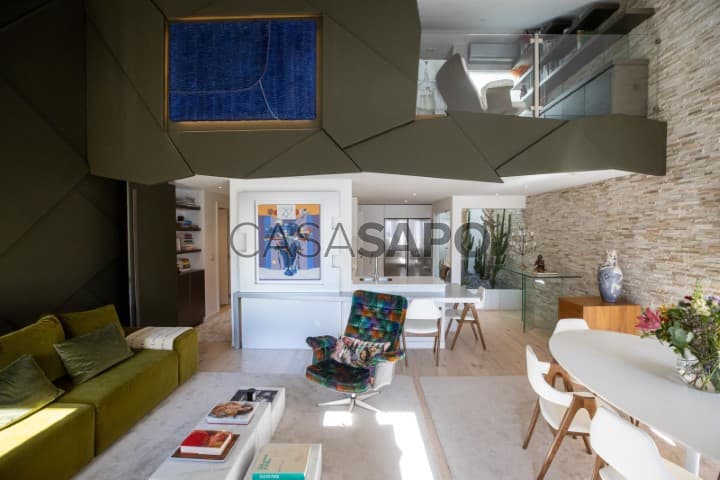 Apartment 3 Bedrooms Duplex Chiado (Encarnação), Misericórdia, Lisboa